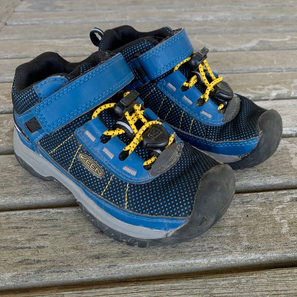 Keen Targhee Sport Vented Shoes Little Boys Toddler Size 8 Blue Yellow 1024741
